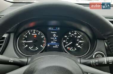 Внедорожник / Кроссовер Nissan Rogue 2018 в 