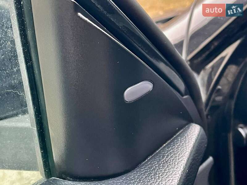 Внедорожник / Кроссовер Nissan Rogue 2017 в Полтаве