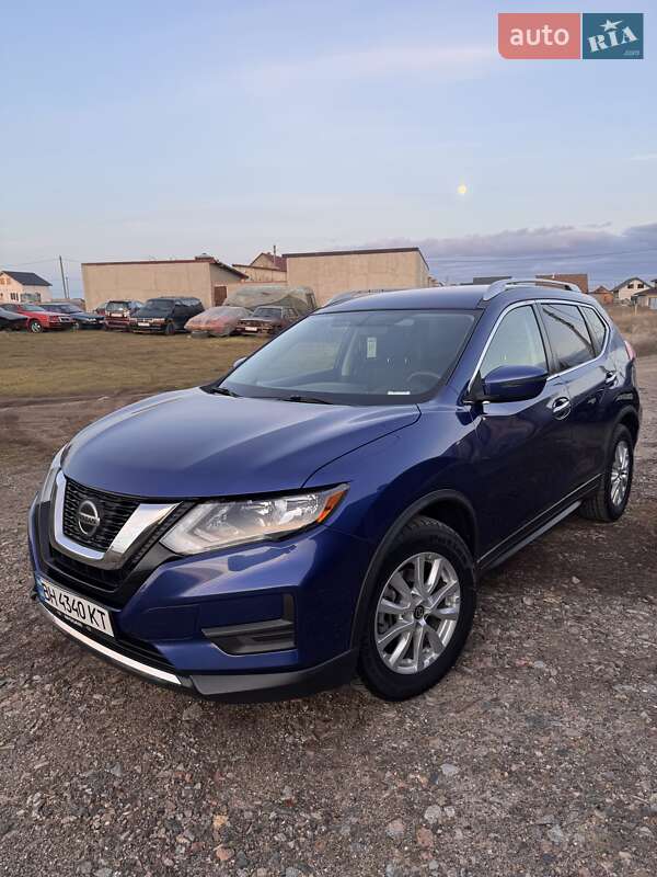 Внедорожник / Кроссовер Nissan Rogue 2017 в Одессе