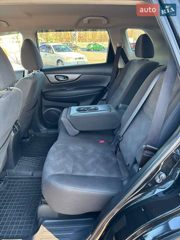 Внедорожник / Кроссовер Nissan Rogue 2016 в Киеве фото 6 Внедорожник / Кроссовер Nissan Rogue 2016 в Киеве