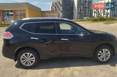Внедорожник / Кроссовер Nissan Rogue 2016 в 