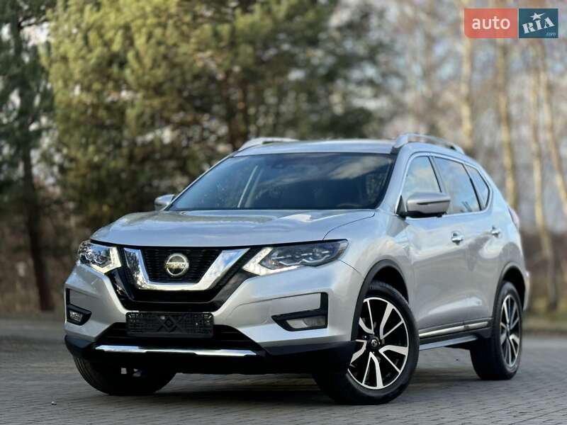 Позашляховик / Кросовер Nissan Rogue 2020 в Трускавці