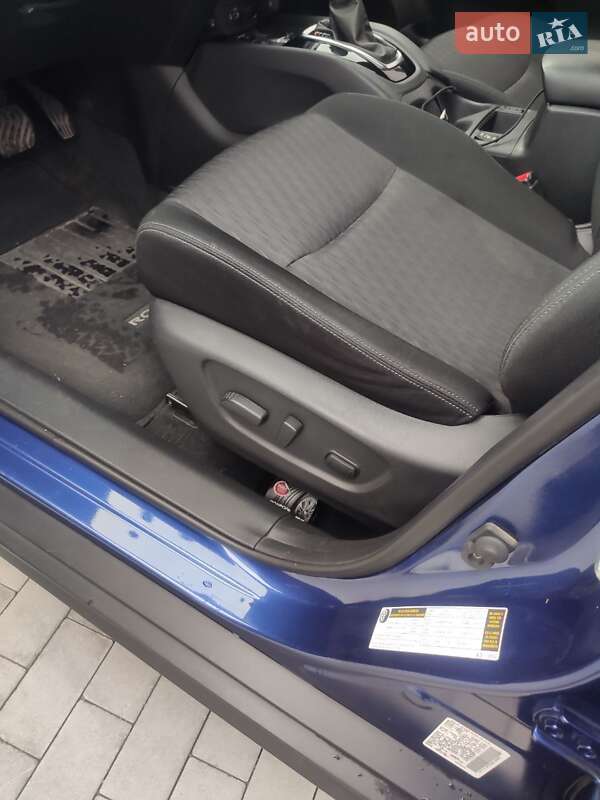 Позашляховик / Кросовер Nissan Rogue 2019 в Білій Церкві