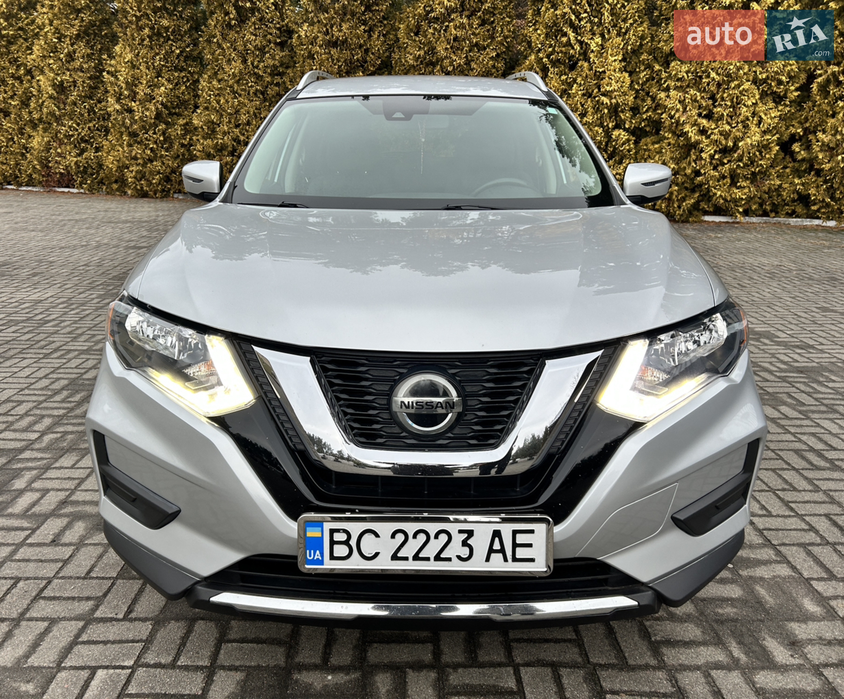 2018 Nissan Rogue - мініатюра 2