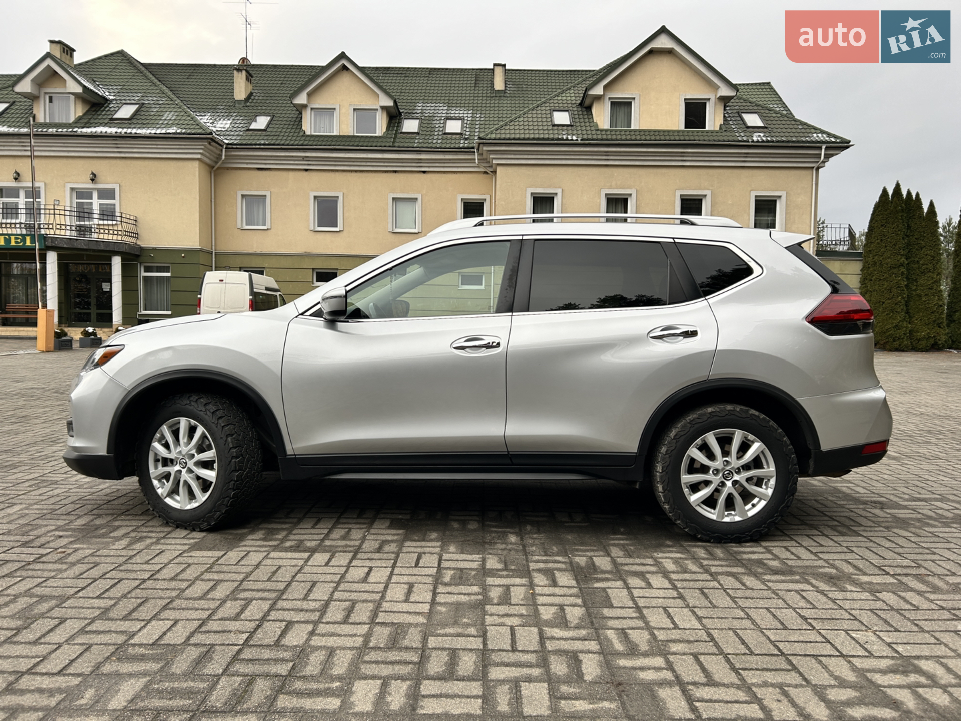 2018 Nissan Rogue - мініатюра 8