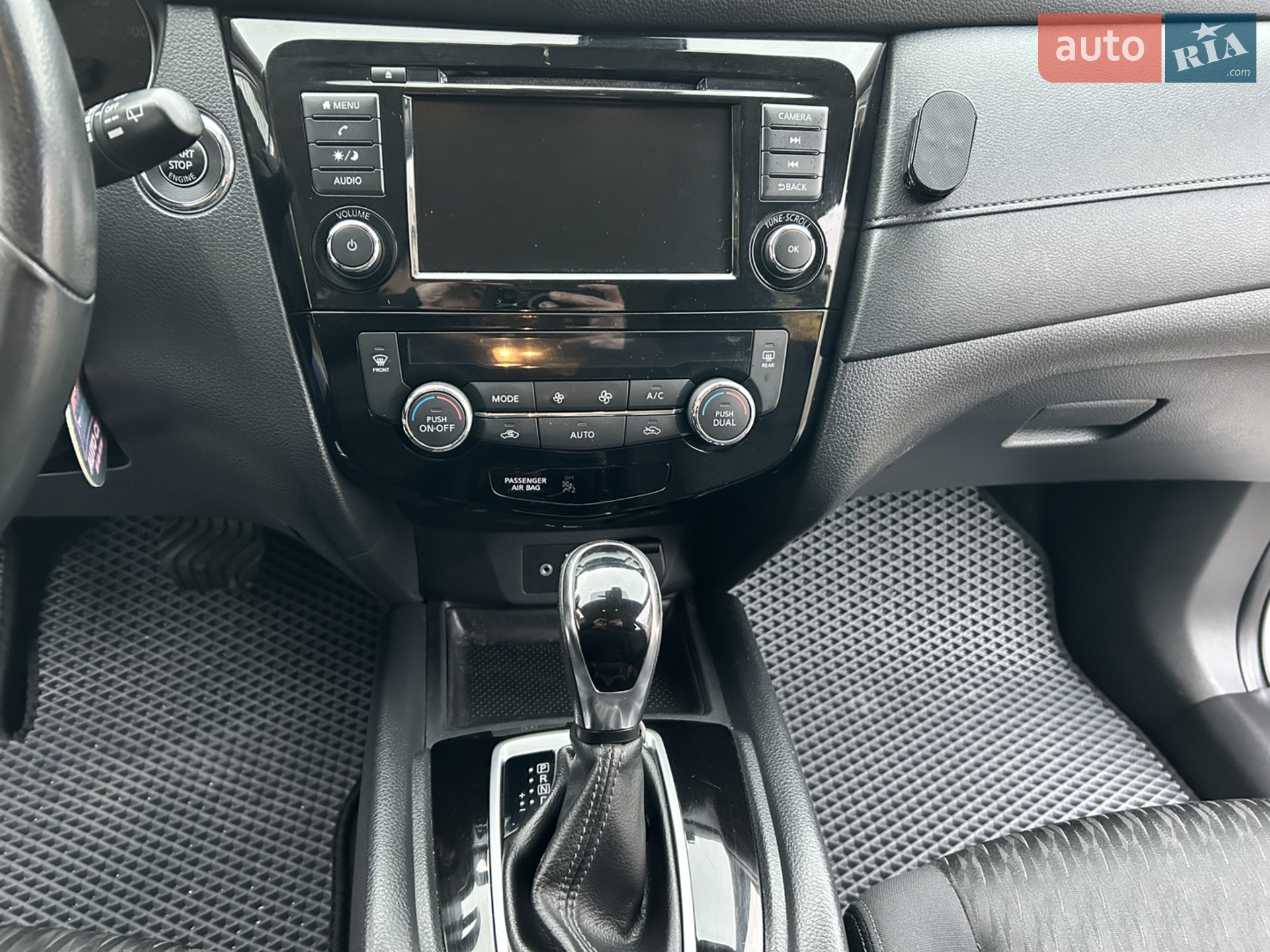 2018 Nissan Rogue - мініатюра 28