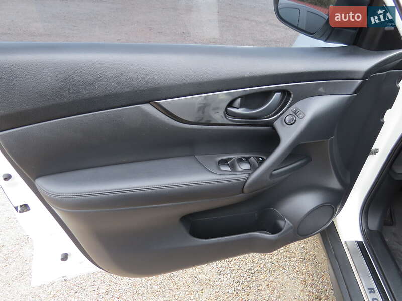 Позашляховик / Кросовер Nissan Rogue 2018 в Кропивницькому
