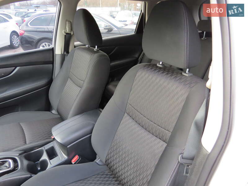 Позашляховик / Кросовер Nissan Rogue 2018 в Кропивницькому