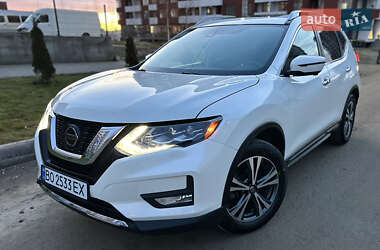 Внедорожник / Кроссовер Nissan Rogue 2017 в Тернополе