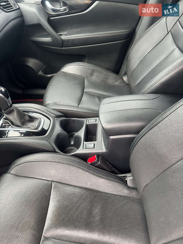 Внедорожник / Кроссовер Nissan Rogue 2019 в Киеве