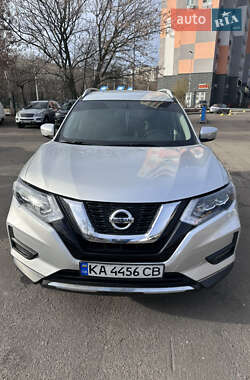 Позашляховик / Кросовер Nissan Rogue 2015 в Києві