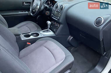 Позашляховик / Кросовер Nissan Rogue 2012 в Стрию