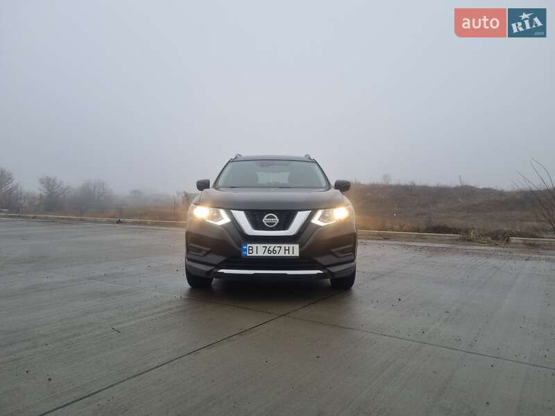 Внедорожник / Кроссовер Nissan Rogue 2018 в Кобеляках