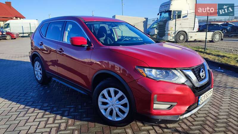 Позашляховик / Кросовер Nissan Rogue 2016 в Львові