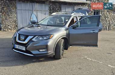 Позашляховик / Кросовер Nissan Rogue 2017 в Києві