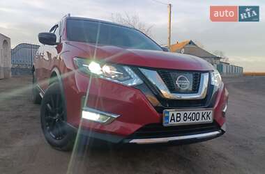 Позашляховик / Кросовер Nissan Rogue 2017 в Липовці