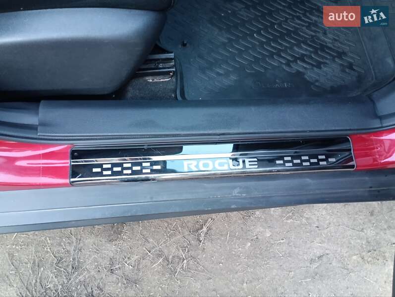 Позашляховик / Кросовер Nissan Rogue 2017 в Липовці