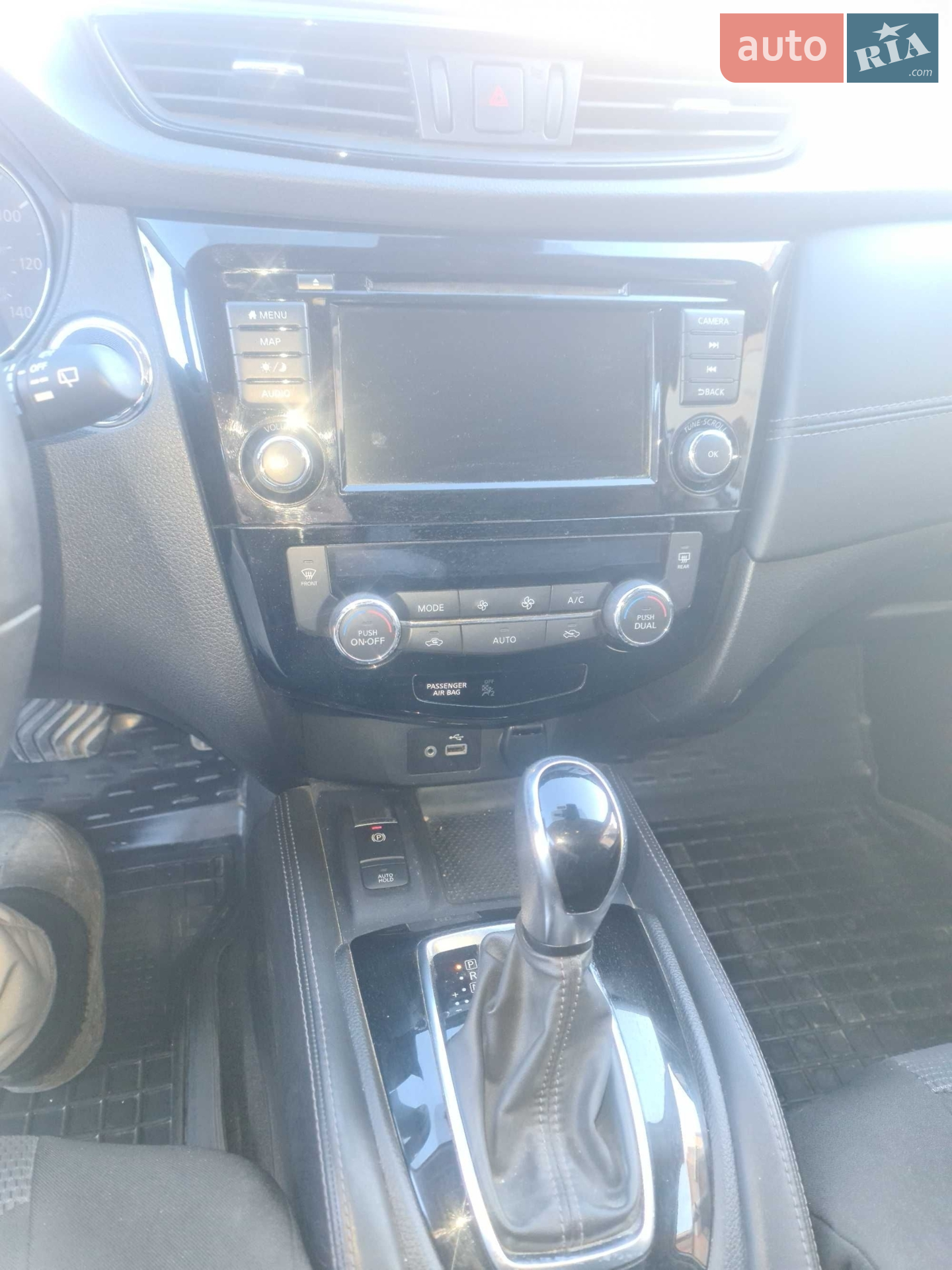 2018 Nissan Rogue - мініатюра 3