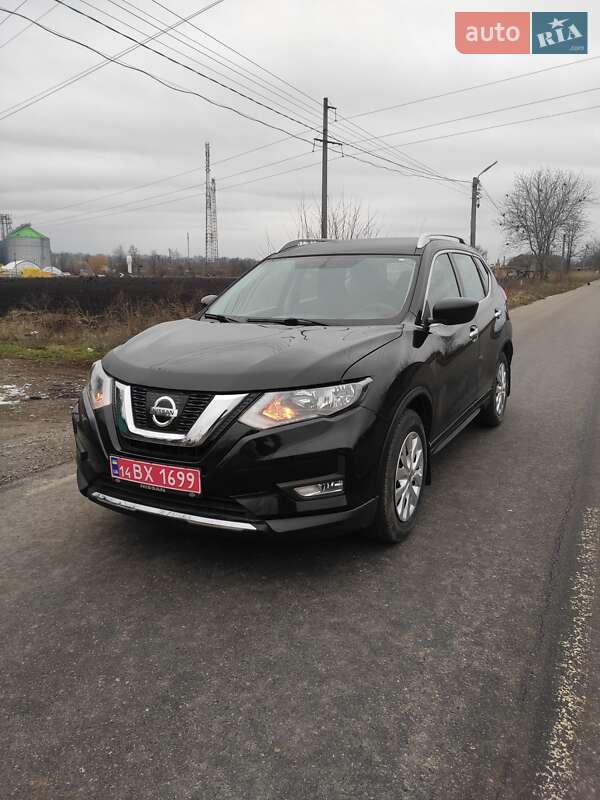 Внедорожник / Кроссовер Nissan Rogue 2018 в Казатине