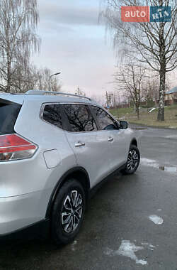 Внедорожник / Кроссовер Nissan Rogue 2014 в Золочеве