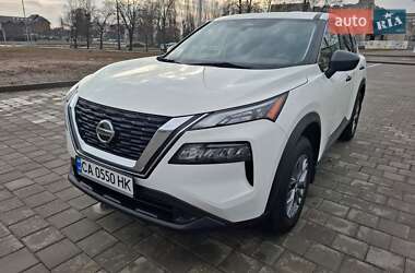 Позашляховик / Кросовер Nissan Rogue 2020 в Черкасах