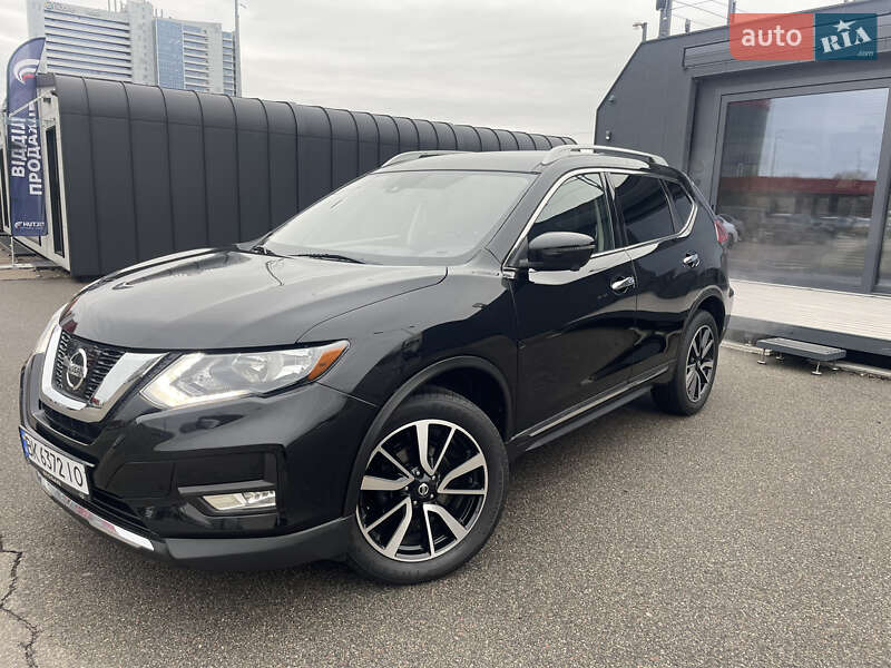Внедорожник / Кроссовер Nissan Rogue 2019 в Киеве