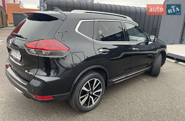 Внедорожник / Кроссовер Nissan Rogue 2019 в Киеве