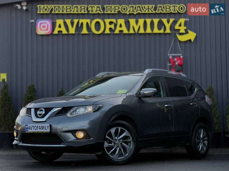 Внедорожник / Кроссовер Nissan Rogue 2015 в Днепре