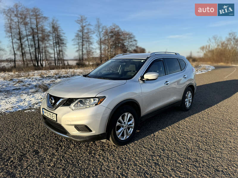 Позашляховик / Кросовер Nissan Rogue 2015 в Києві