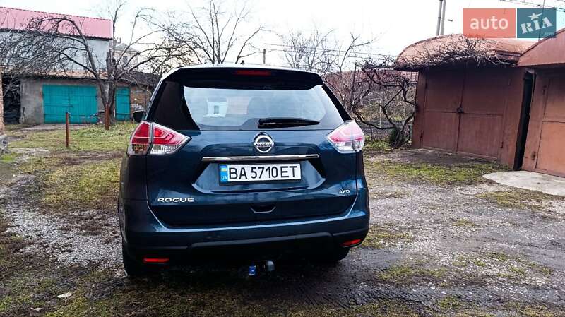 Позашляховик / Кросовер Nissan Rogue 2016 в Помічній