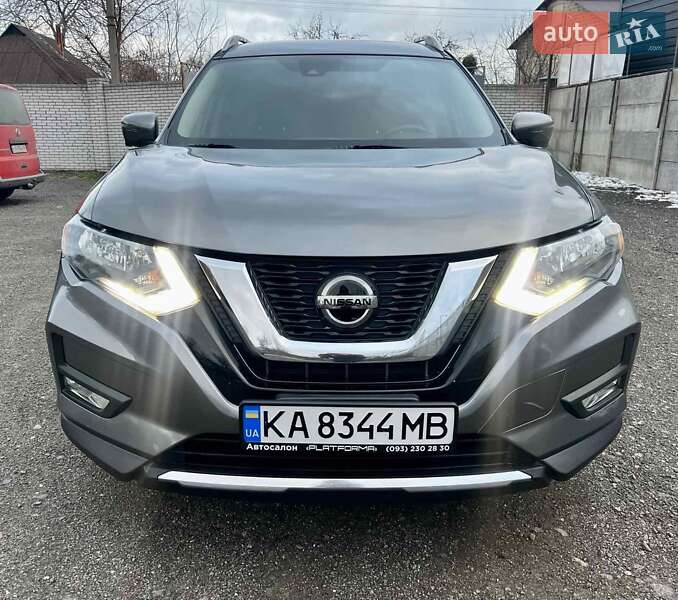 Позашляховик / Кросовер Nissan Rogue 2018 в Києві