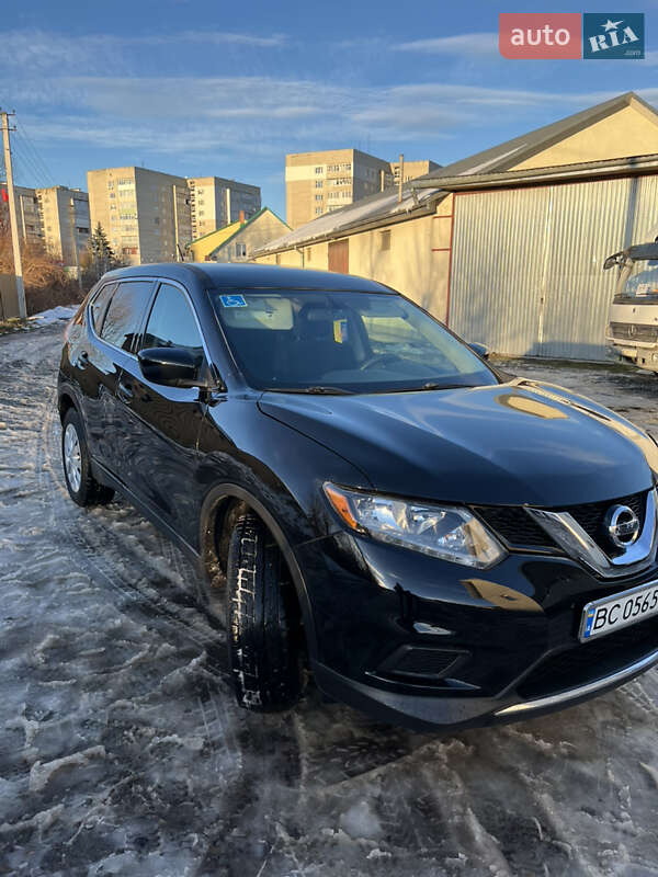 Внедорожник / Кроссовер Nissan Rogue 2015 в Дрогобыче