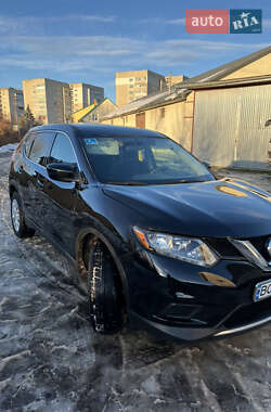 Внедорожник / Кроссовер Nissan Rogue 2015 в Дрогобыче