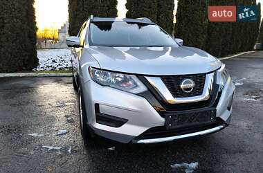 Внедорожник / Кроссовер Nissan Rogue 2018 в Дубно