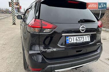 Позашляховик / Кросовер Nissan Rogue 2017 в Києві