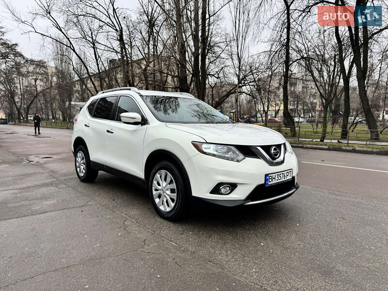 Позашляховик / Кросовер Nissan Rogue 2014 в Києві