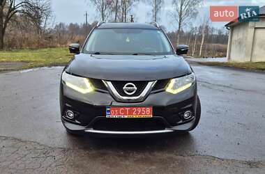 Позашляховик / Кросовер Nissan Rogue 2014 в Дубні