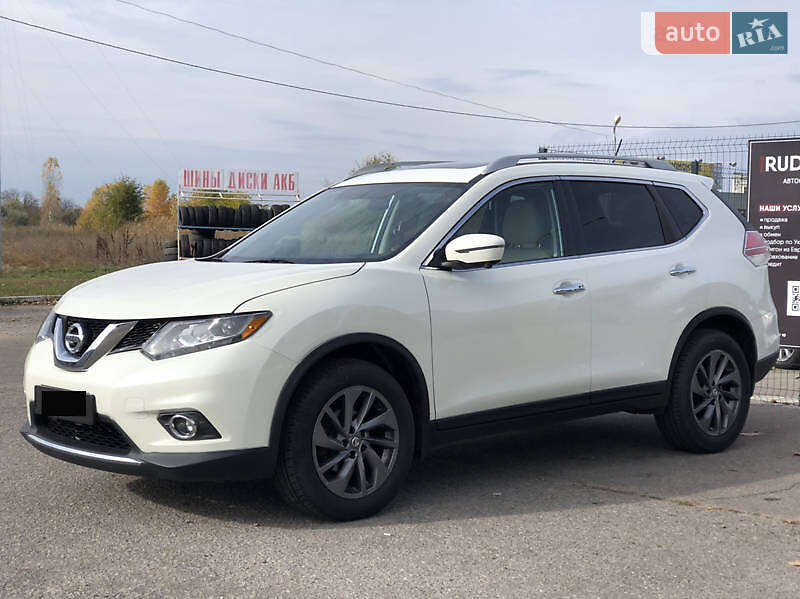 Позашляховик / Кросовер Nissan Rogue 2016 в 