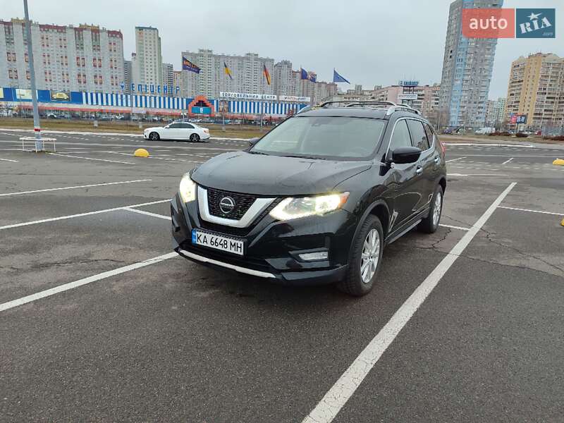 Позашляховик / Кросовер Nissan Rogue 2019 в Києві