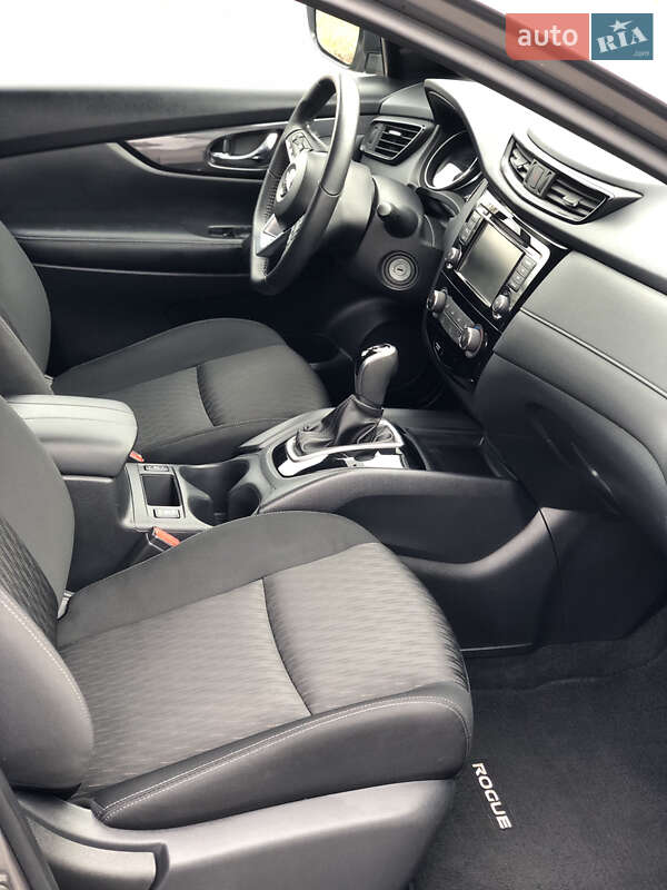 Внедорожник / Кроссовер Nissan Rogue 2019 в Кременчуге