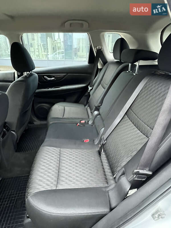 Позашляховик / Кросовер Nissan Rogue 2018 в Рівному фото 28 Позашляховик / Кросовер Nissan Rogue 2018 в Рівному