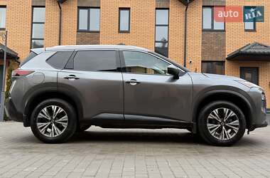 Внедорожник / Кроссовер Nissan Rogue 2021 в 