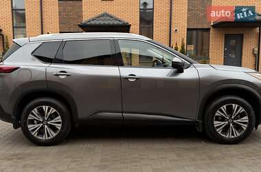 Внедорожник / Кроссовер Nissan Rogue 2021 в 