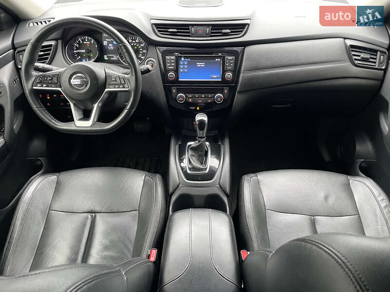 Внедорожник / Кроссовер Nissan Rogue 2017 в Одессе