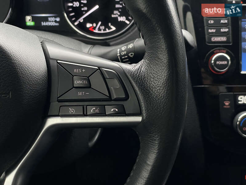 Внедорожник / Кроссовер Nissan Rogue 2017 в Одессе