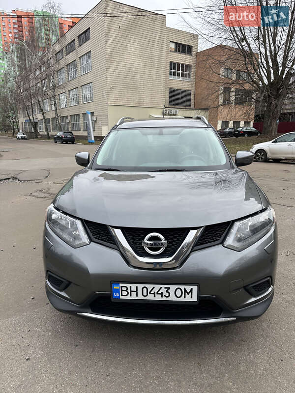 Позашляховик / Кросовер Nissan Rogue 2016 в Києві