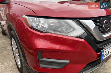 Внедорожник / Кроссовер Nissan Rogue 2017 в 