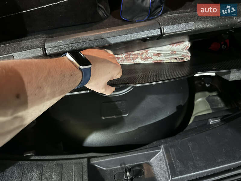 Внедорожник / Кроссовер Nissan Rogue 2019 в Киеве