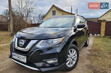 Внедорожник / Кроссовер Nissan Rogue 2018 в Коростене