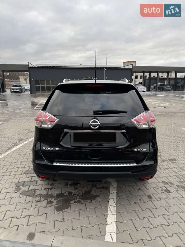 Внедорожник / Кроссовер Nissan Rogue 2015 в Полтаве